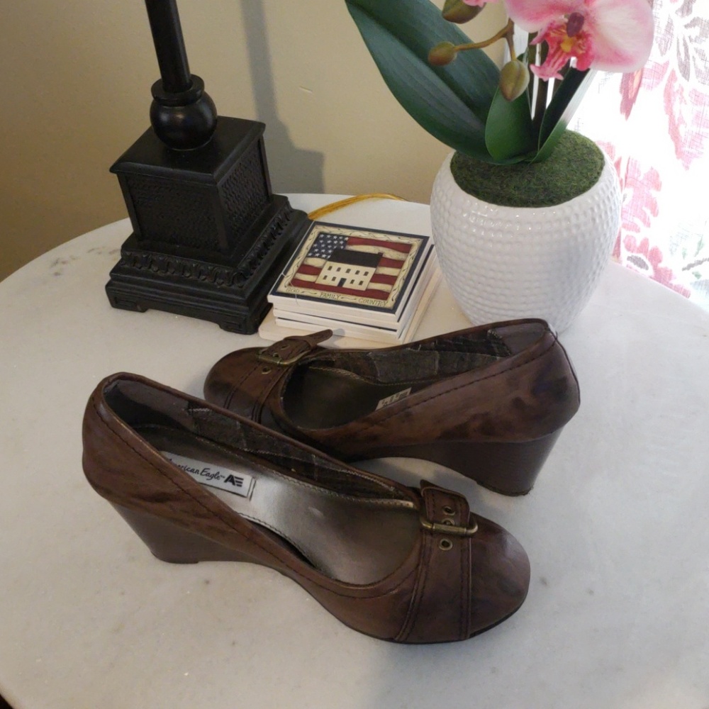 American eagle wedge